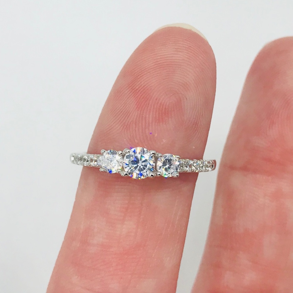 Engagement Ring - Picture 6 of 7